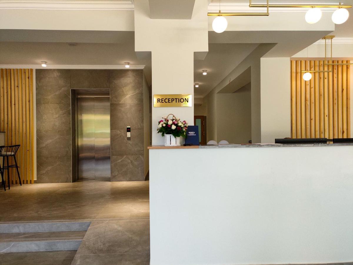 Hotel Citrus ガグラ エクステリア 写真