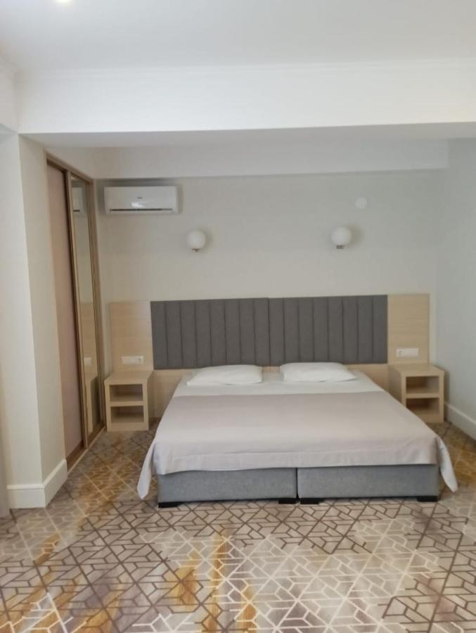 Hotel Citrus ガグラ エクステリア 写真
